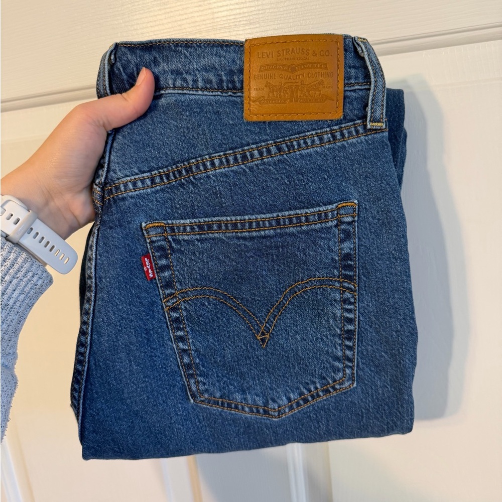 Levi's Women’s Ribcage Straight Ankle Jeans